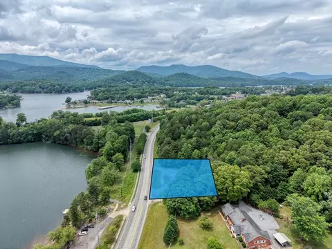 900 S Main St, Hiawassee, GA 30546