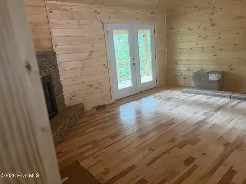 Living - lot37 Quail Crk, Murphy, NC 28906 photo 2 of 4