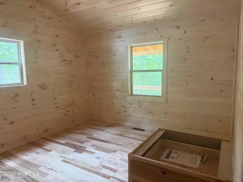 Bedroom - lot37 Quail Crk, Murphy, NC 28906 photo 2 of 4