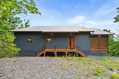 Exterior - 372 Heritage Trl, Murphy, NC 28906 photo 4 of 13