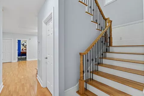 Entry Way - 1193 Pine Log Rd, Warne, NC 28909 photo 4 of 7
