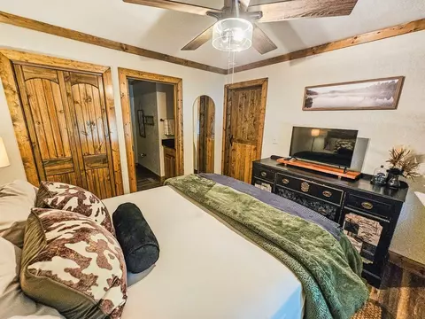 Bedroom - 210 Hedden Rd, Murphy, NC 28906 photo 2 of 5