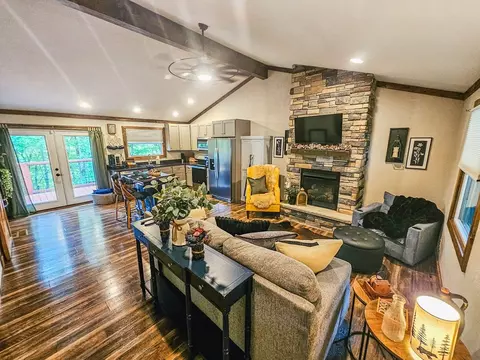 Living - 210 Hedden Rd, Murphy, NC 28906 photo 1 of 4