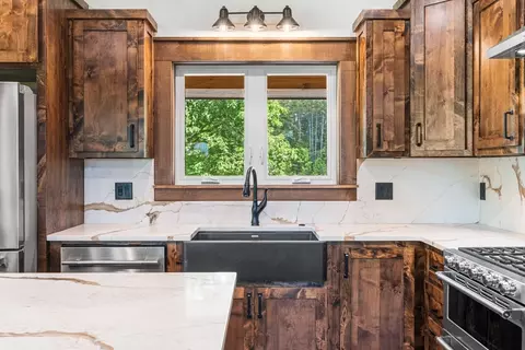 Kitchen - 184 Nature Valley Trl, Murphy, NC 28906 photo 3 of 5