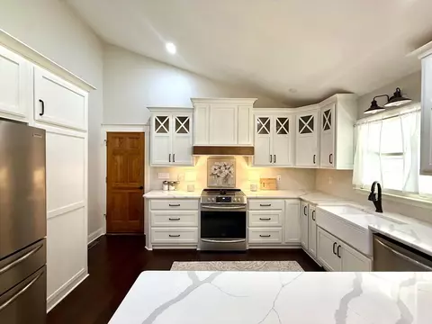 Kitchen - 56 Mashie Ln, Murphy, NC 28906 photo 3 of 9