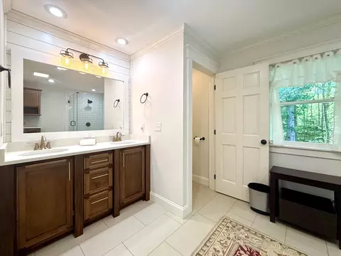 Bath - 56 Mashie Ln, Murphy, NC 28906 photo 5 of 10