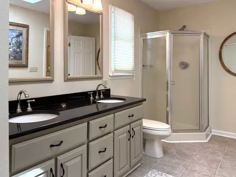 Bath - 56 Mashie Ln, Murphy, NC 28906 photo 2 of 10