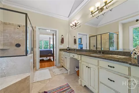 Bath - 1071 Riverhill Dr, Bishop, GA 30621 photo 1 of 2