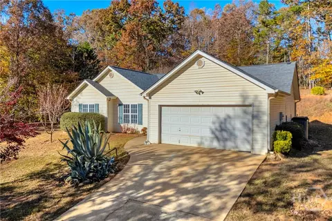 5343 Morgan Manor Dr, Lula, GA 30554