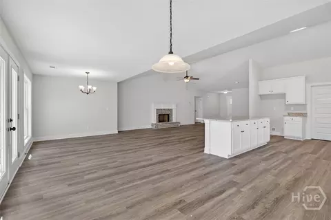 Living - 125 Chad Walk #61, Statham, GA 30666 photo 4 of 5