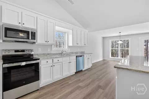 Kitchen - 125 Chad Walk #61, Statham, GA 30666 photo 1 of 1