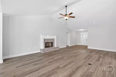Living - 125 Chad Walk #61, Statham, GA 30666 photo 3 of 5