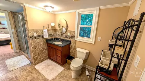 Bath - 1141 Southwind Dr, Bishop, GA 30621 photo 7 of 9