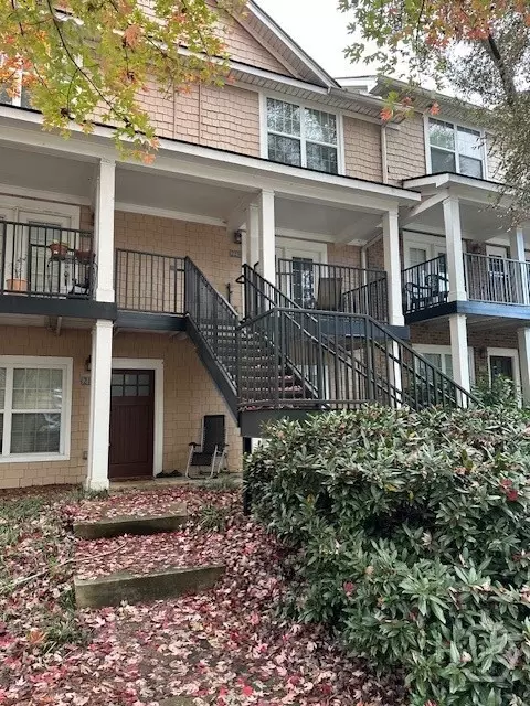 1035 Barnett Shoals Rd #223, Athens, GA 30605
