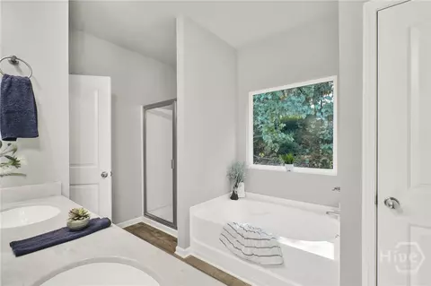 Bath - 1266 Towne Square Ct, Athens, GA 30607 photo 1 of 1
