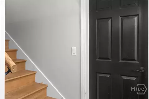 Entry Way - 161 Archer Grove Rd, Athens, GA 30607 photo 2 of 7