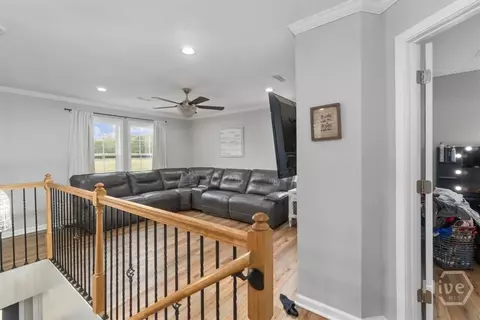 Entry Way - 161 Archer Grove Rd, Athens, GA 30607 photo 4 of 7