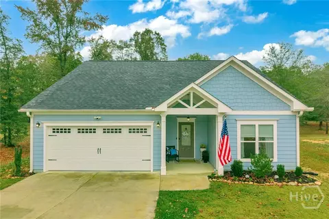 153 N Point Cir, Hartwell, GA 30643