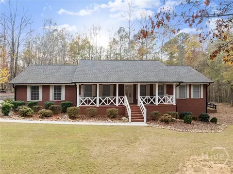 352 Lakeshore Dr, Jefferson, GA 30549