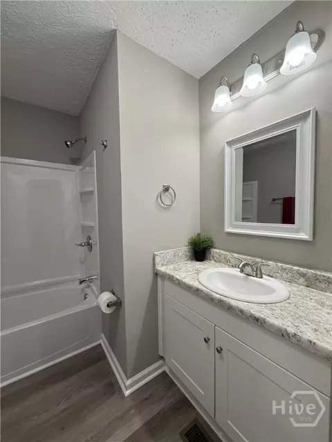 Bath - 7924 Jefferson Rd, Athens, GA 30607 photo 3 of 4