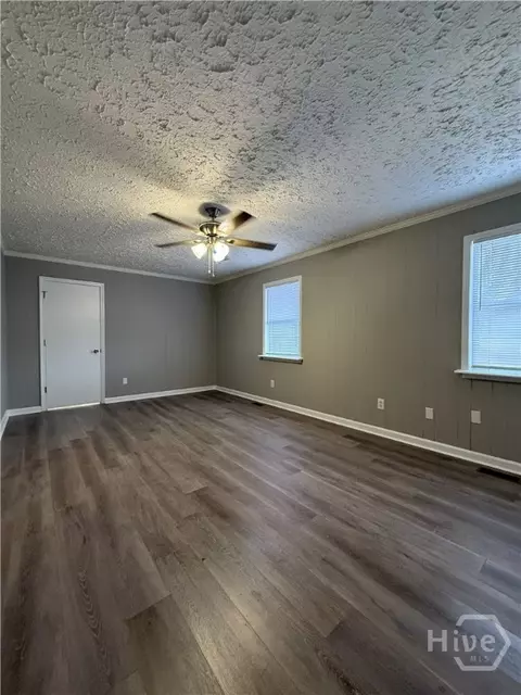 Living - 7924 Jefferson Rd, Athens, GA 30607 photo 2 of 3