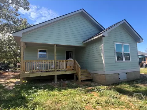 Exterior - 125 Laurel Ave, Comer, GA 30629 photo 2 of 3