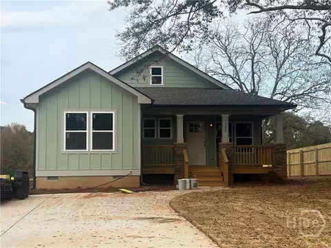125 Laurel Ave, Comer, GA 30629