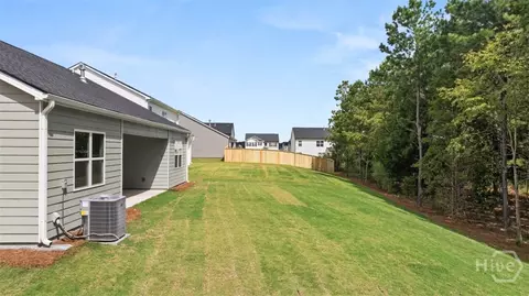 Exterior - 399 Abbott Rd, Statham, GA 30666 photo 5 of 9