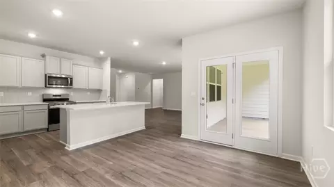Entry Way - 422 Abbott Rd, Statham, GA 30666 photo 5 of 9