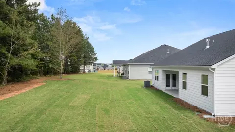 Exterior - 422 Abbott Rd, Statham, GA 30666 photo 3 of 7