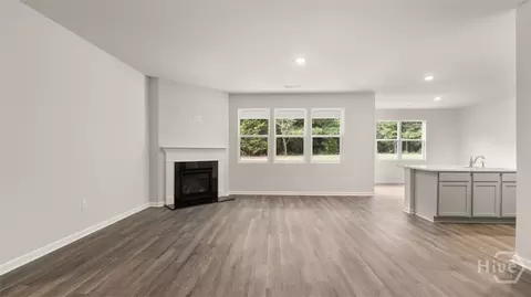 Living - 422 Abbott Rd, Statham, GA 30666 photo 1 of 5
