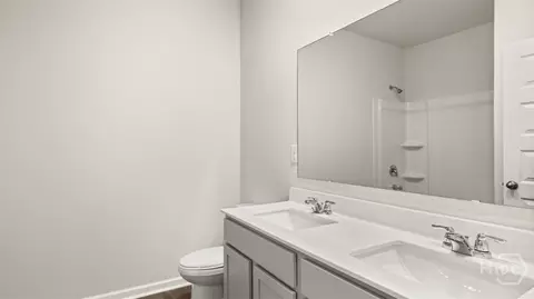 Bath - 422 Abbott Rd, Statham, GA 30666 photo 2 of 2