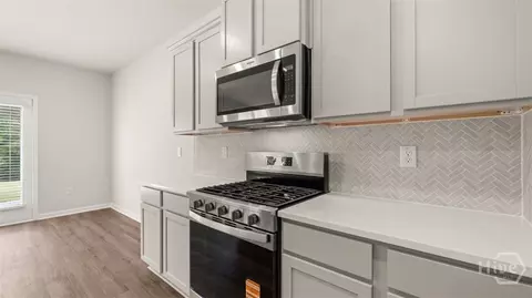 Kitchen - 406 Abbott Rd, Statham, GA 30666 photo 1 of 3