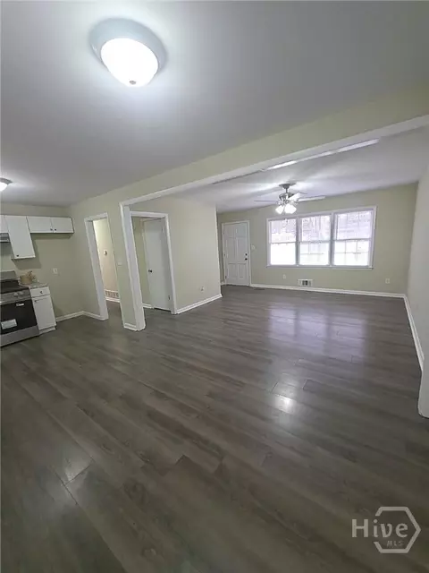 Living - 560 Vincent Dr, Athens, GA 30607 photo 1 of 2
