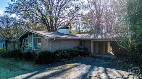 789 Glenn Carrie Rd, Hull, GA 30646
