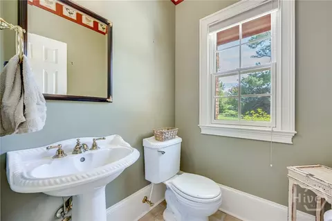 Bath - 1885 Silver Oak Dr, Bethlehem, GA 30620 photo 3 of 8