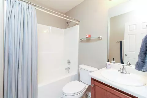 Bath - 609 Mcdowell Ln, Bethlehem, GA 30620 photo 4 of 4