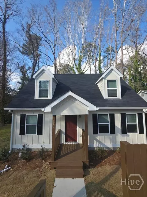 370 Camelot Dr, Athens, GA 30606