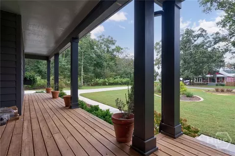 Exterior - 130 Live Oak Ln, Comer, GA 30629 photo 7 of 13