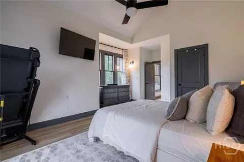 Bedroom - 130 Live Oak Ln, Comer, GA 30629 photo 2 of 5