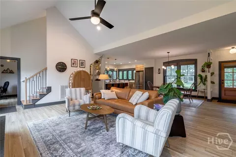 Living - 130 Live Oak Ln, Comer, GA 30629 photo 5 of 5