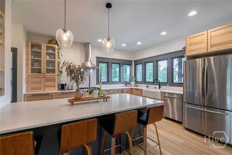 Kitchen - 130 Live Oak Ln, Comer, GA 30629 photo 5 of 7
