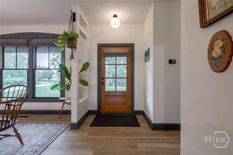 Entry Way - 130 Live Oak Ln, Comer, GA 30629 photo 2 of 3