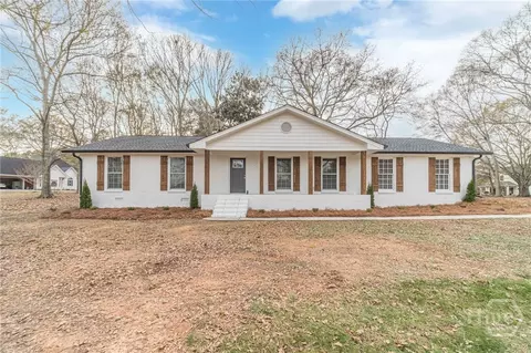 2710 Broadnax Mill Rd, Loganville, GA 30052