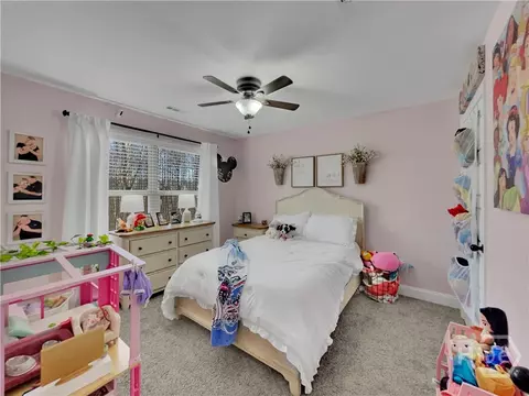 Bedroom - 88 Fair Oaks Ct, Commerce, GA 30529 photo 4 of 6