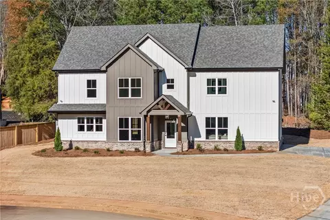 1040 Greenwood Cir, Madison, GA 30650