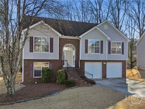 955 Sugar Meadow Dr, Sugar Hill, GA 30518