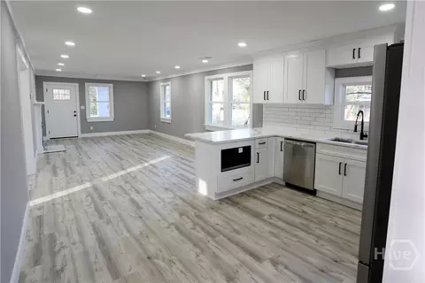 Living - 1006 E Church St, Monroe, GA 30655 photo 2 of 3