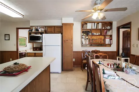 Kitchen - 921 Highway 72 E, Comer, GA 30629 photo 6 of 6