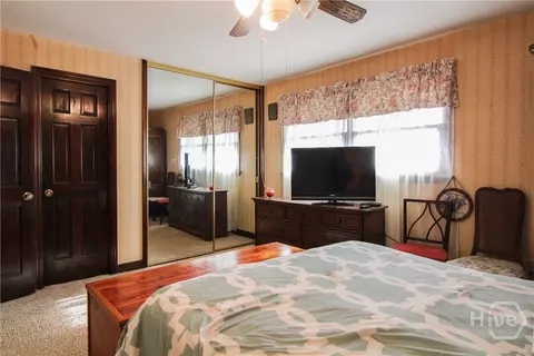 Bedroom - 921 Highway 72 E, Comer, GA 30629 photo 7 of 10